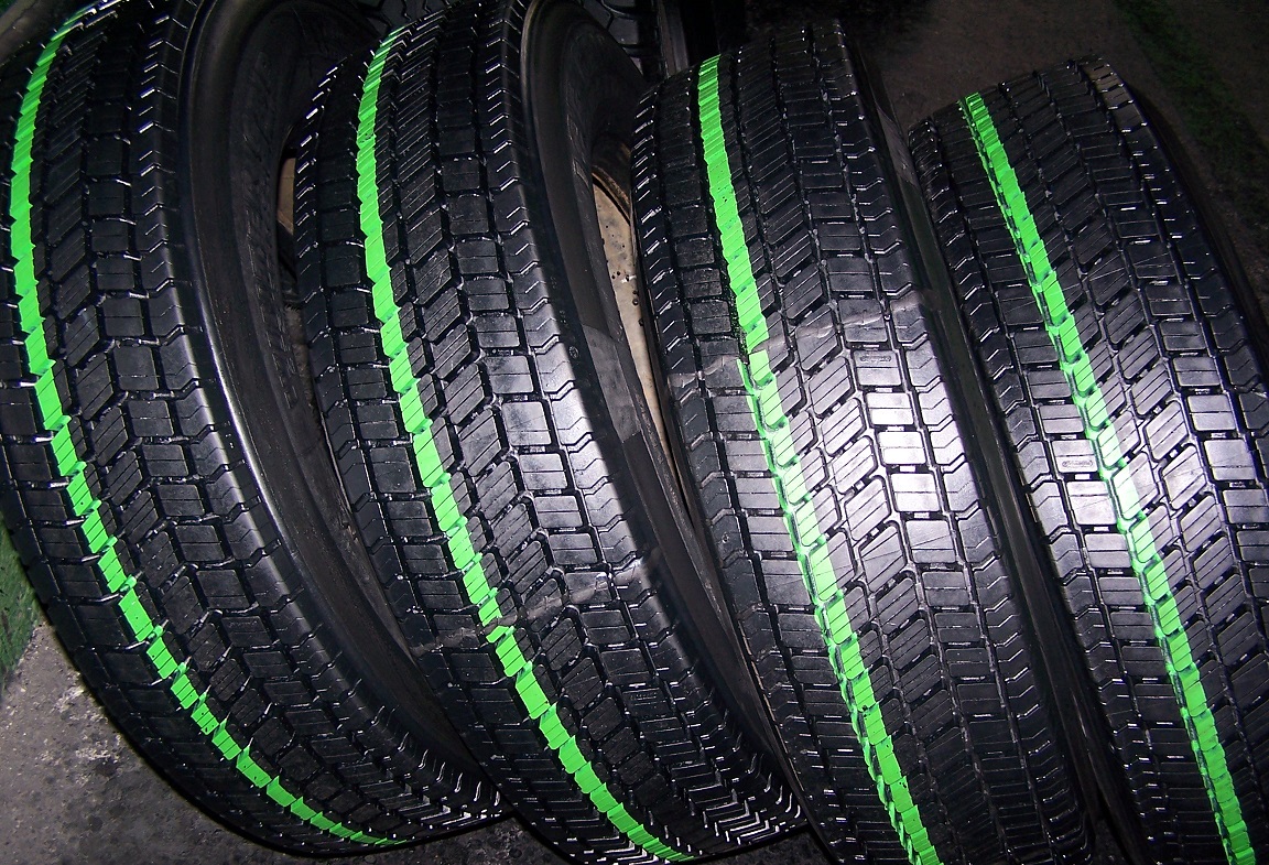 Protektor 265/70R19,5 K43 KDA4 + kostra Michelin, GoodYear, Continental